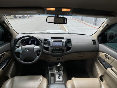 Hilux SW4 SRV 3.0 4X4(5 lugares)