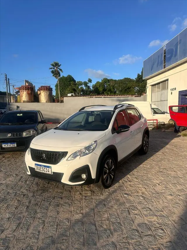 Carro Peugeot 2008 2022 Allure Pack 1.6