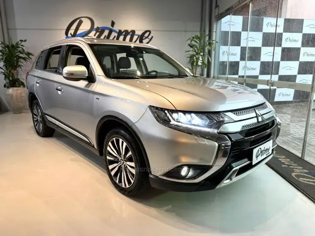 Carro Mitsubishi Outlander 2019 3.0 HPE-S 4WD CVT