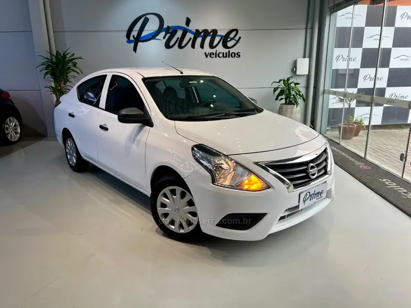 Nissan Versa V-Drive 1.6 Premium (flex) (Aut)