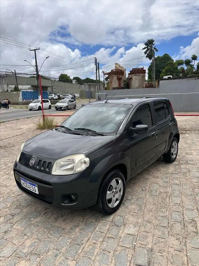 Carro Fiat Uno 2013 Vivace 1.0 8V (Flex) 4p