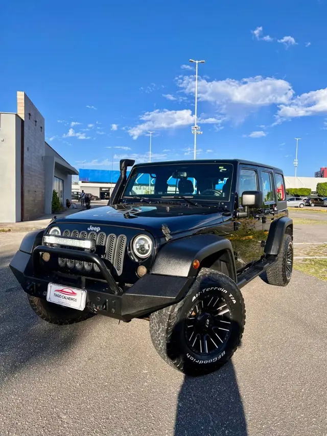 Carro Jeep Wrangler 2014 3.6 V6 Sport 4WD