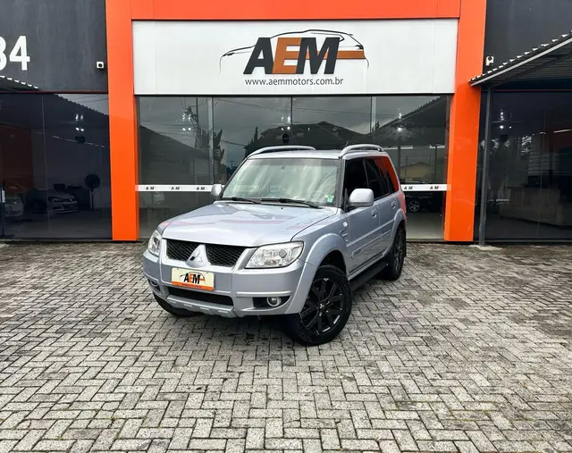 Carro Mitsubishi Pajero TR4 2010 2.0 16V 4x4 (flex) (aut)
