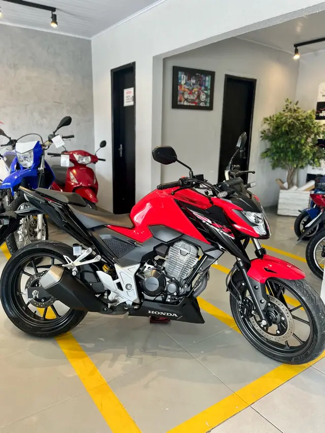 Moto Honda CB 300F Twister 2023 (ABS)