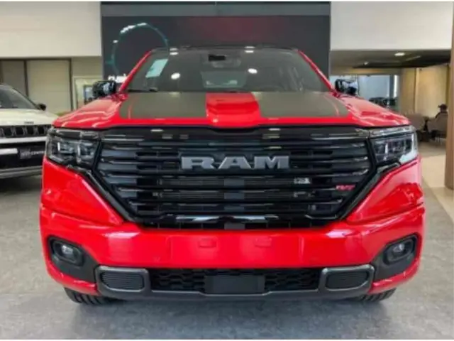 Carro RAM Rampage 2025 R/T 2.0 Turbo