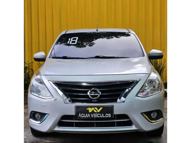 Carro Nissan Versa 2018 1.6 16V SV (Flex)