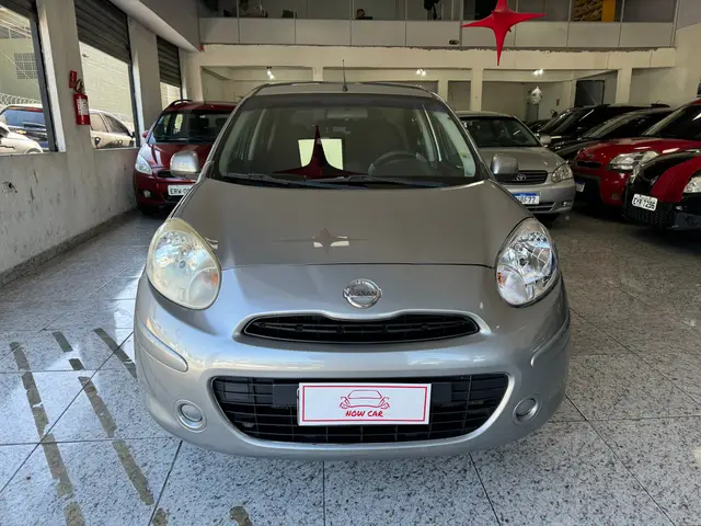 Carro Nissan March 2012 1.0 16V S (Flex)