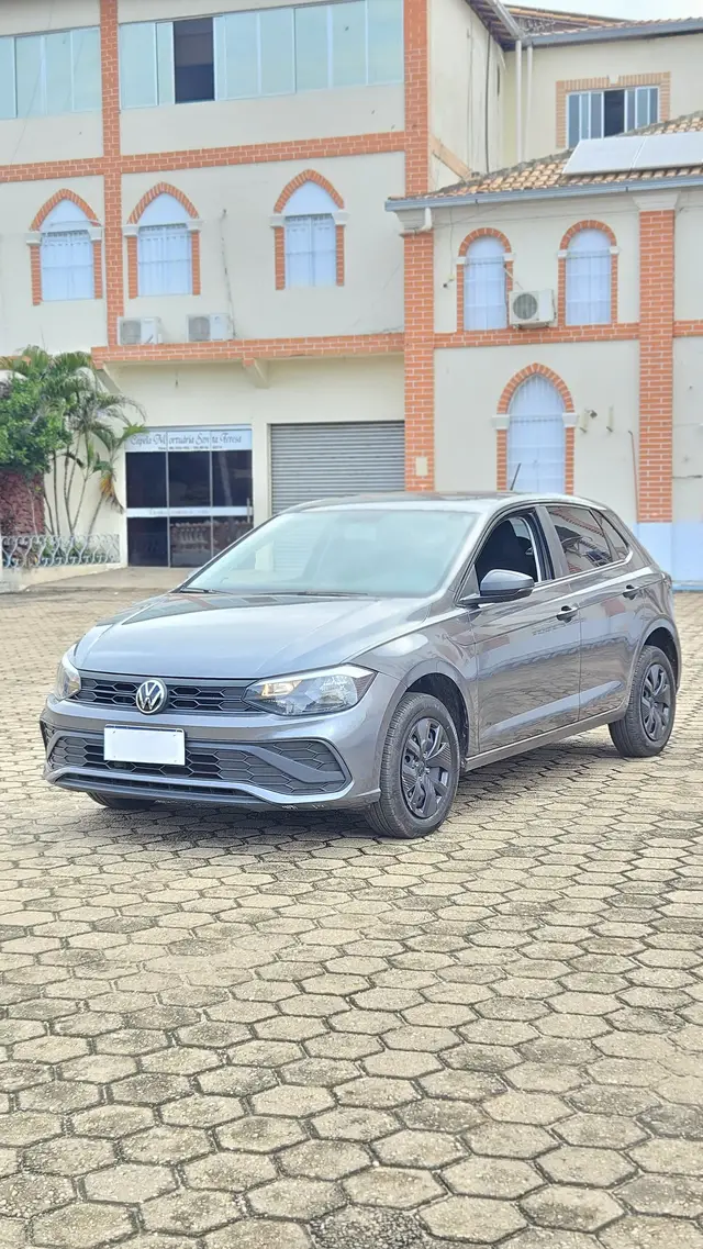 Carro Volkswagen Polo 2024 Track 1.0 Flex 12V 5p