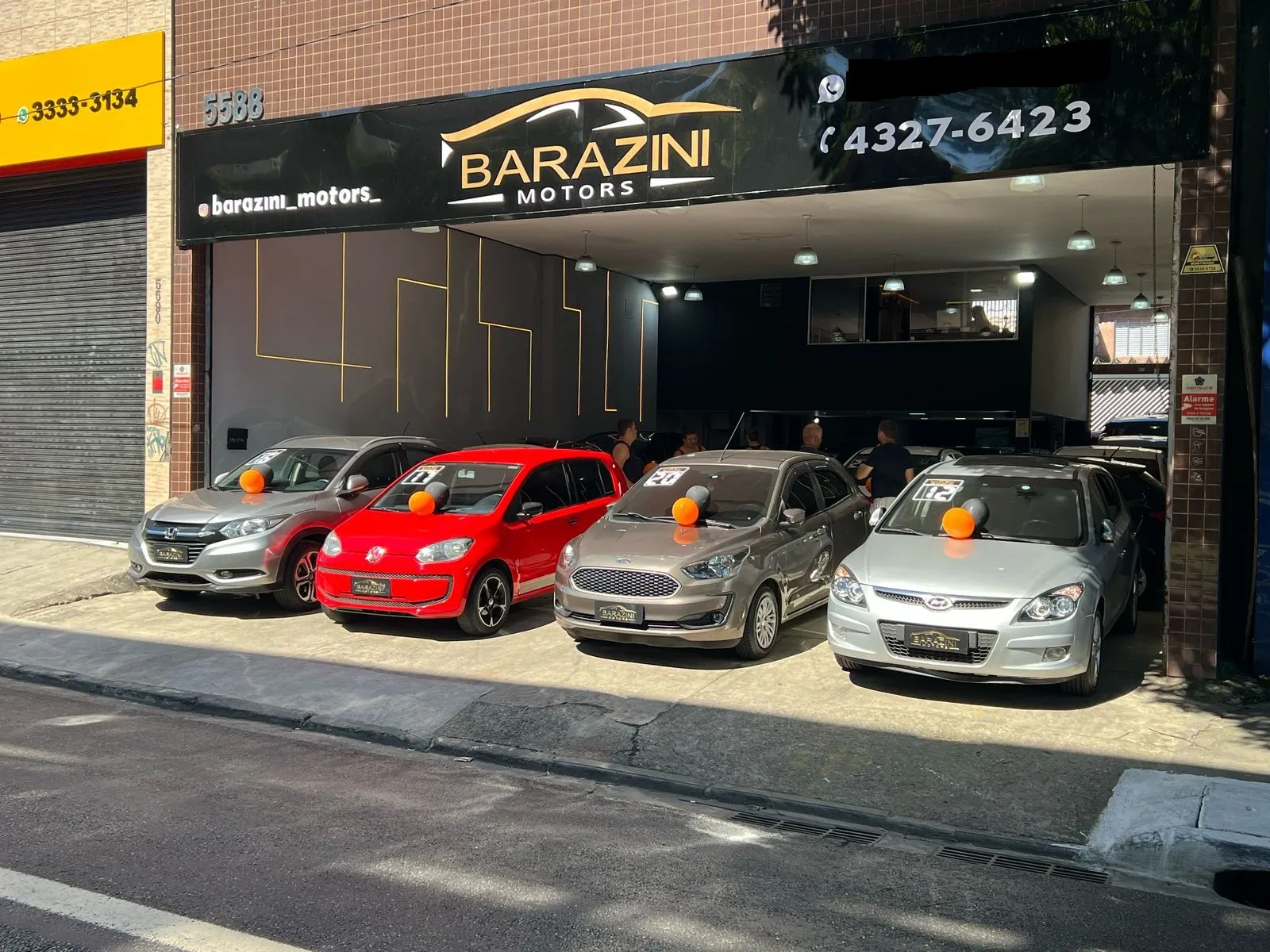 Fachada da loja BARAZINI MOTORS LTDA - São Paulo - SP