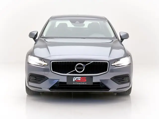 Carro Volvo S60 2020 2.0 T4 Drive-E Momentum