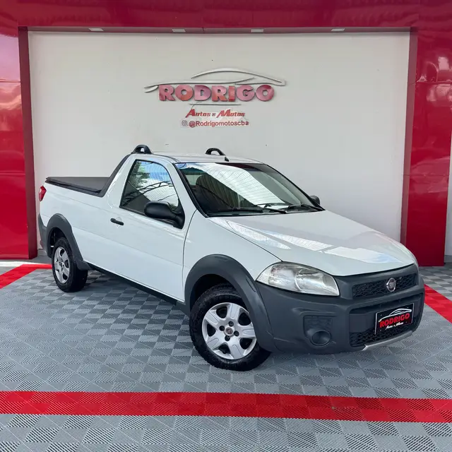 Carro Fiat Strada 2015 Working 1.4 (Flex)