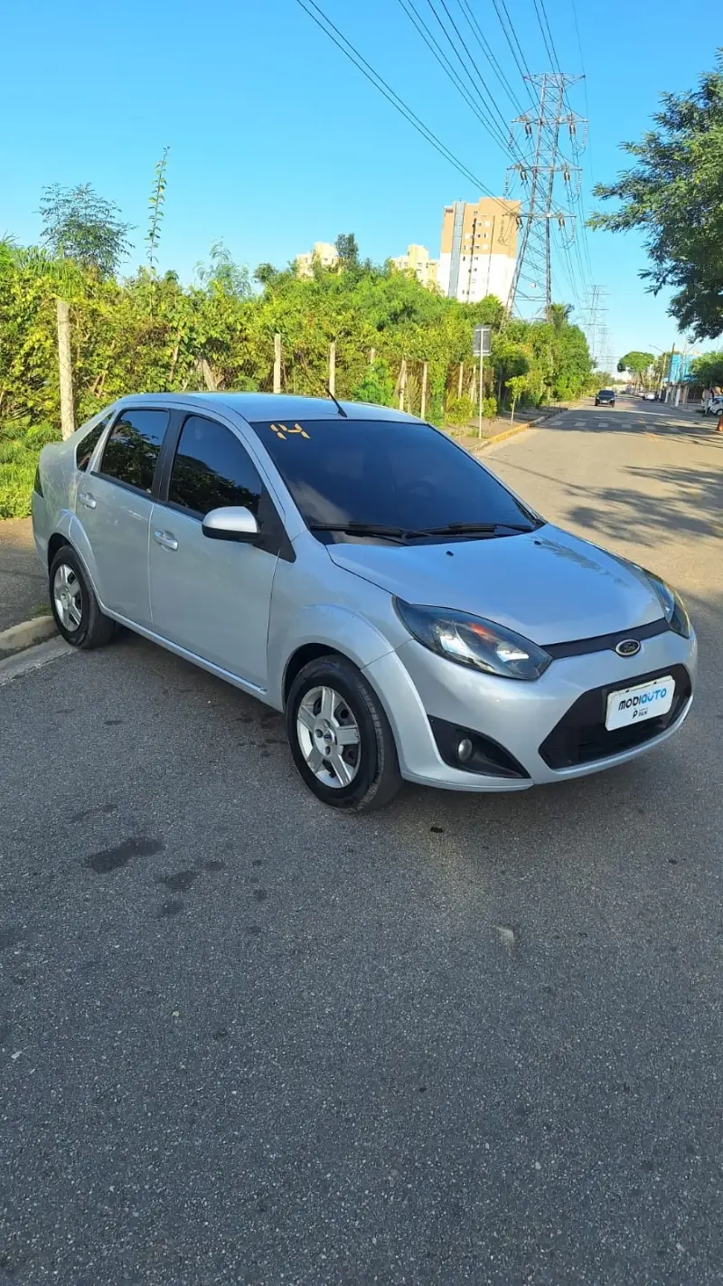 Ford Fiesta Sedan SE 1.6 Rocam (Flex)
