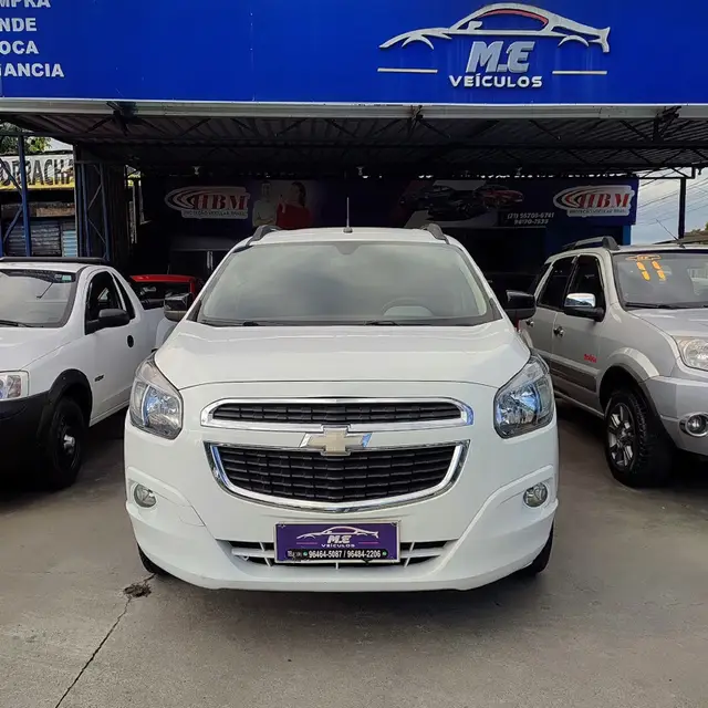 Carro Chevrolet Spin 2015 Advantage 5S 1.8 (Flex) (Aut)