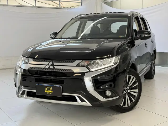 Carro Mitsubishi Outlander 2020 2.0 HPE 7L CVT