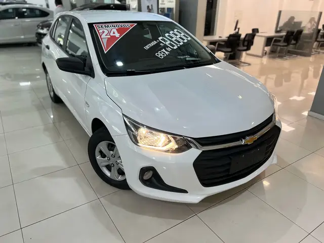 Carro Chevrolet Onix 2024 1.0