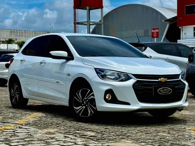 Carro Chevrolet Onix Plus 2025 LT 1.0
