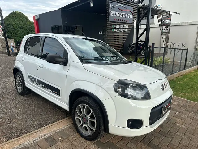 Carro Fiat Uno 2014 Sporting 1.4 8V (Flex) 4p