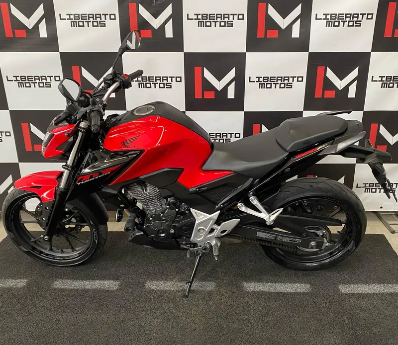 Honda CB 300F Twister (ABS)