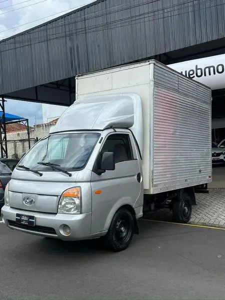 Carro Hyundai HR 2011 HD 2.5 (sem caçamba)