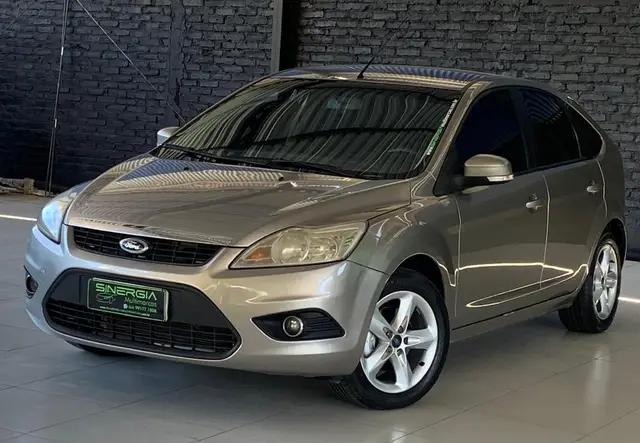 Carro Ford Focus Hatch 2009 GLX 2.0 16V Duratec