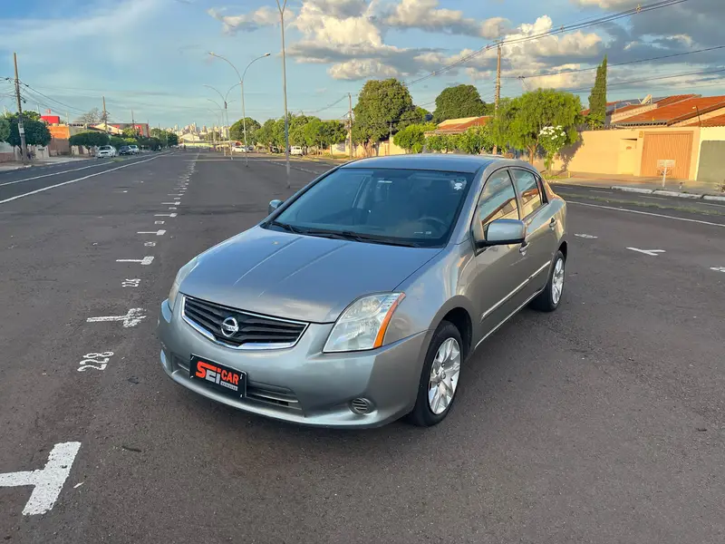 Nissan Sentra 2.0 16V (flex)
