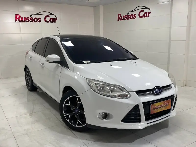 Ford Focus Sedan Titanium 2.0 16V PowerShift