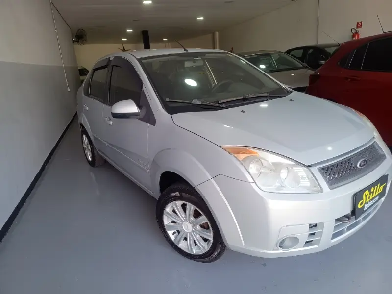 Ford Fiesta Sedan 1.6 (Flex)