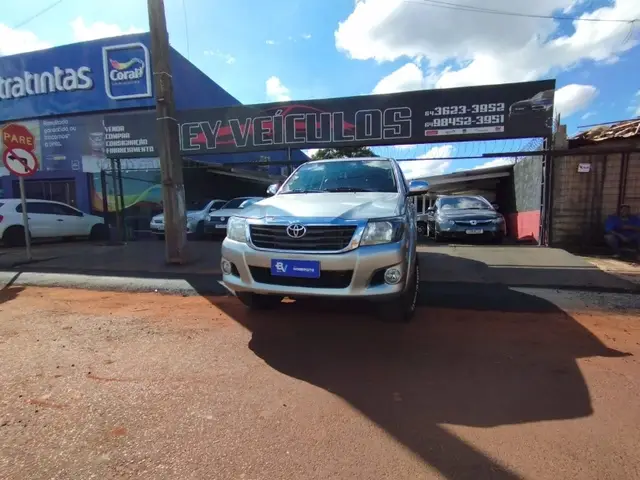 Carro Toyota Hilux Cabine Dupla 2015 Hilux 2.7 SRV CD 4x2 (Flex) (Aut)