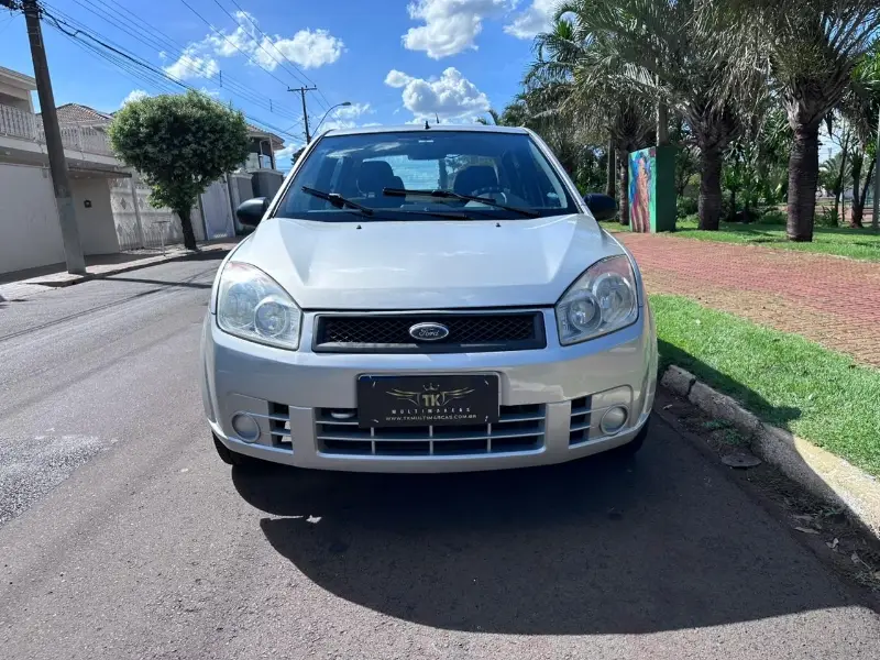 Ford Fiesta Sedan First 1.0 (Flex)