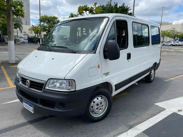 Carro Fiat Ducato 2014 2.3 TDI (Teto Alto) 16L Minibus