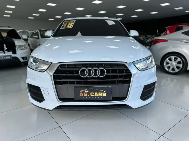 Carro Audi Q3 2018 1.4 TFSI Ambiente S Tronic