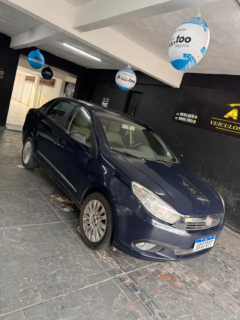 Fiat Grand Siena Essence 1.6 16V (Flex)