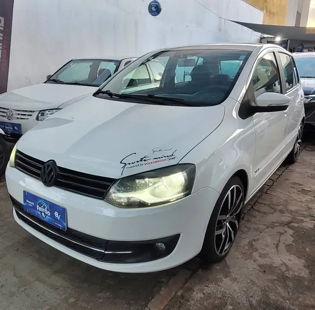 Carro Volkswagen Fox 2014 1.6 VHT (Flex)