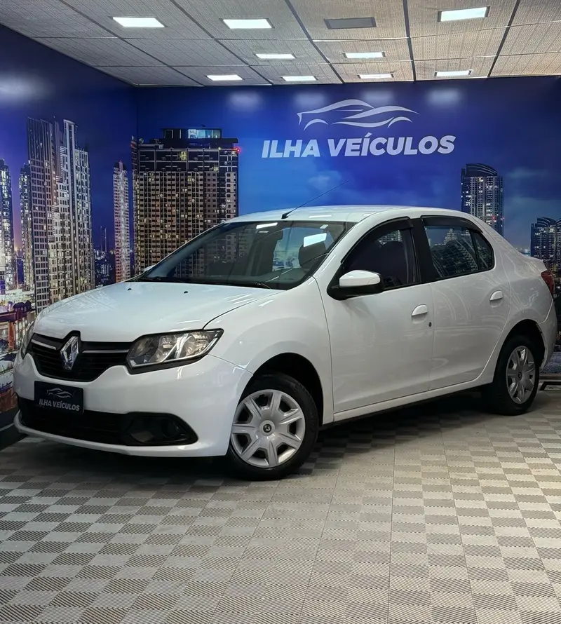 Renault Logan Authentique 1.0 16V (flex)