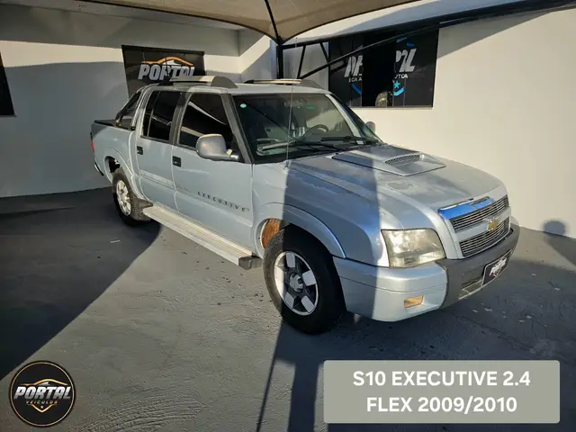 Carro Chevrolet S10 Cabine Dupla 2010 S10 Executive 4x2 2.4 (Flex) (Cab Dupla)