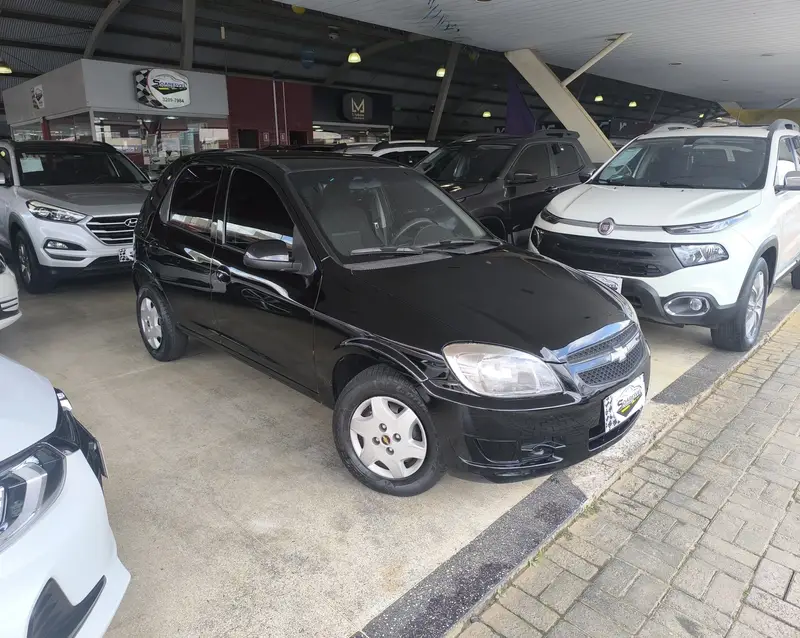 Chevrolet LT 1.0 (Flex)
