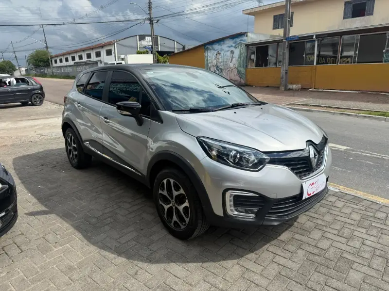 Renault Captur Intense 1.6 16v SCe CVT (Flex)