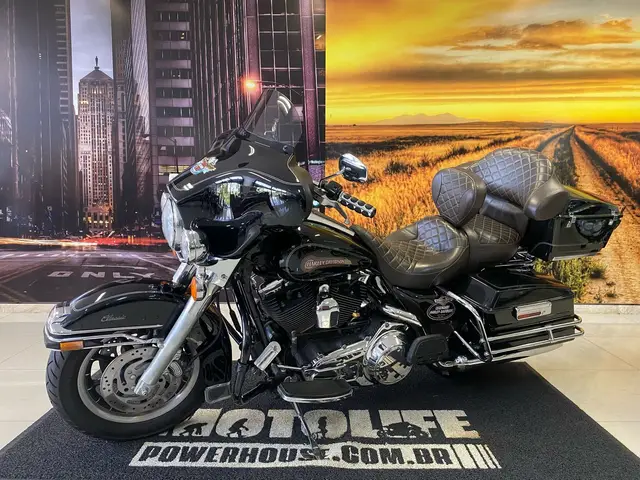 Carro Harley-Davidson Electra Glide 2007 Classic FLHTC / FLHTCI