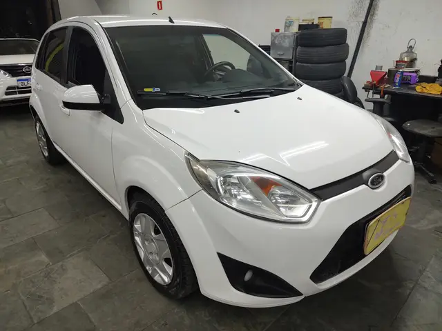 Carro Ford Fiesta Hatch 2012 1.0 (Flex)