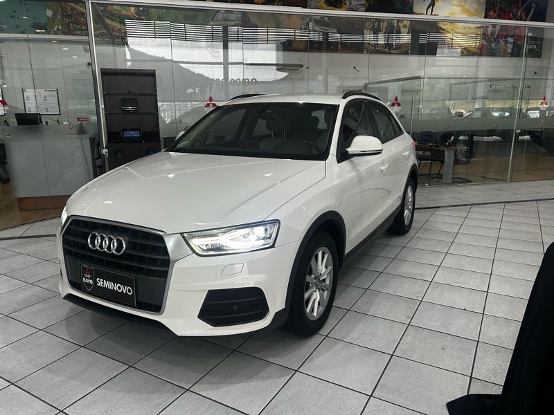Q3 1.4 TFSI Attraction S Tronic (Flex)