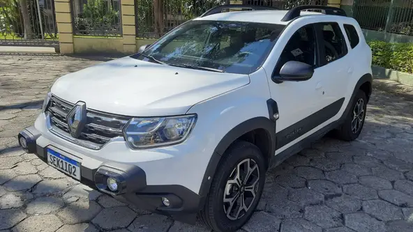 SUV e picape dotados de tração nas quatro rodas são feitos no Paraná para serem vendidos no país vizinho