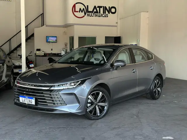 Carro BYD King 2025 DM-i GS