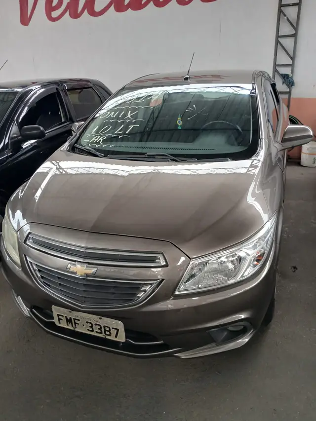 Carro Chevrolet Onix 2014 1.0 LT SPE/4