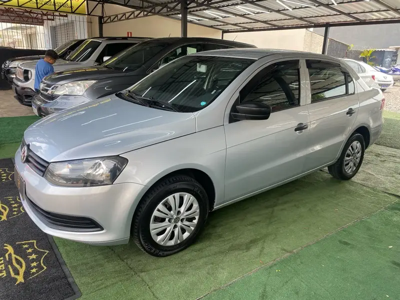 Volkswagen Voyage 1.6 VHT (Flex)