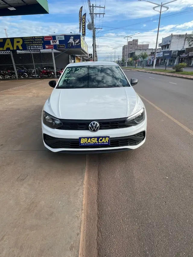 Carro Volkswagen Polo 2023 Track 1.0 Flex 12V 5p