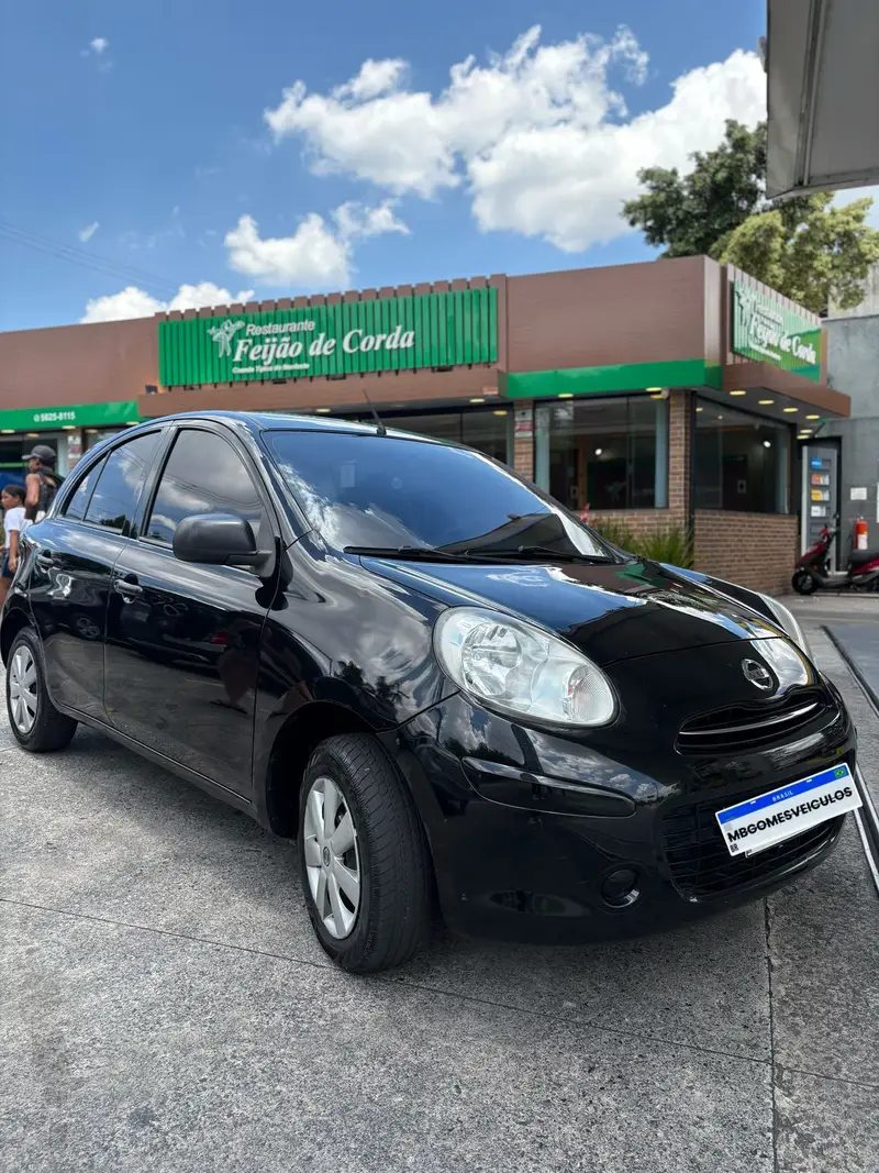 Nissan March 1.0 16V (Flex)