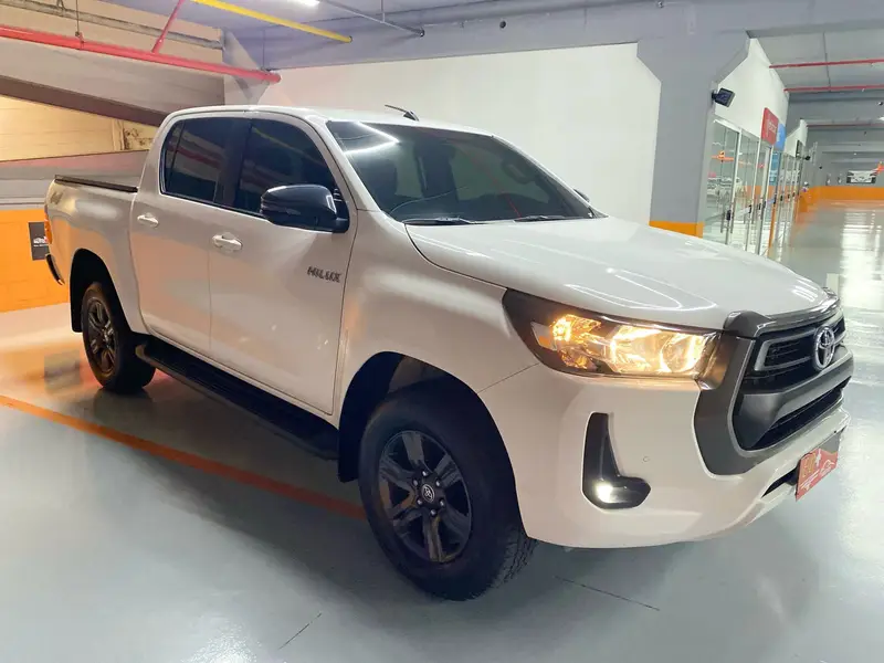 Toyota Hilux Cabine Dupla STD Power Pack 4x4 2.8 Diesel