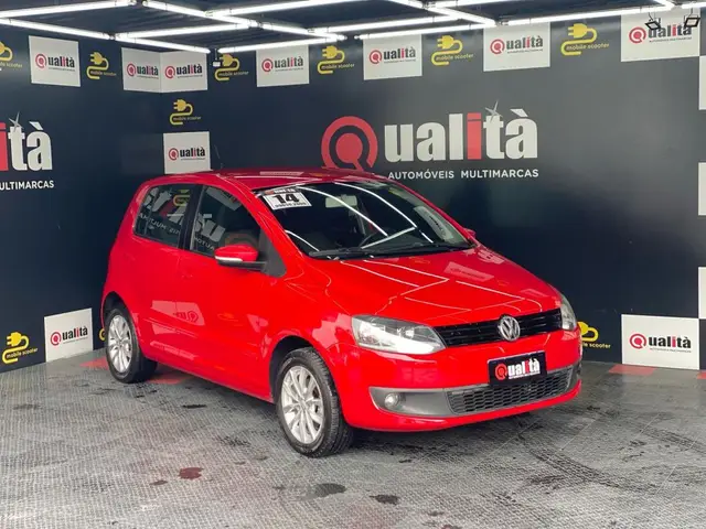 Carro Volkswagen Fox 2014 1.0 TEC (Flex) 4p