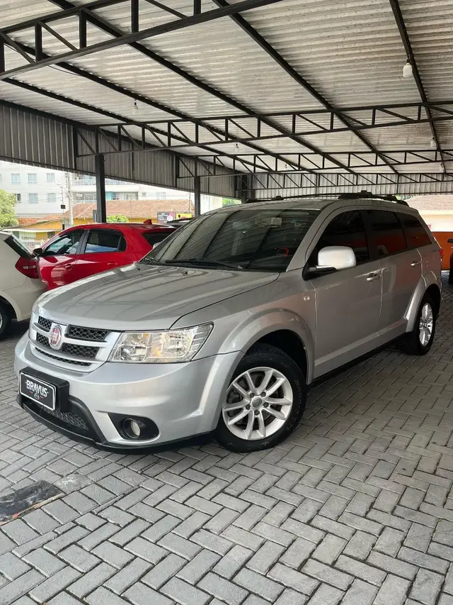Carro Fiat Freemont 2013 2.4 16V Precision (Aut)