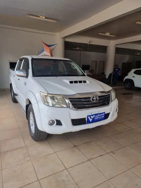 Carro Toyota Hilux Cabine Dupla 2014 Hilux 3.0 TDI 4x4 CD SR